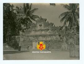 Pintu Gapura Tamansari