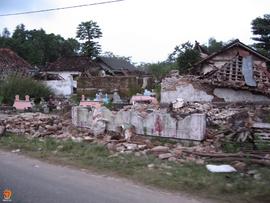 Tempat Pemakaman Umum (TPU)  Kondisi salah satu Tempat Pemakaman Umum (TPU) di daerah Bantul pasc...