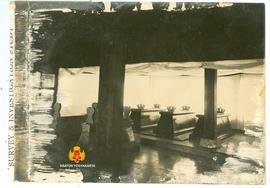 Tampak mahkota di atas makam Paku Buwana X, komplek Sedasan.