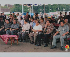 Bachtiar Chamsyah, Jusuf Kalla, Aburizal Bakrie, Sri Sultan HB X, dan Mardiyanto, serta aparat ke...