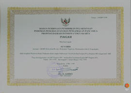 Piagam penghargaaan dari BP7 ditujukan kepada peserta penataran kader pelaksana  Dalam rangka pel...