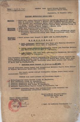 Keputusan Presiden UGM  Nomor : 3015/e  tentang Prof. R.Sudomo, Dokter Achmad Muhammad Djayasugit...