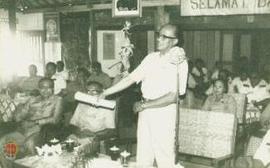 Wakil Gubernur DIY Sri Paduka Paku  Alam VIII sedang memberi sambutan di Kec. Karangmojo  dalam r...