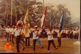 Pembawa bendera dan tandu duplikat berangkat menuju Desa Piyungan.