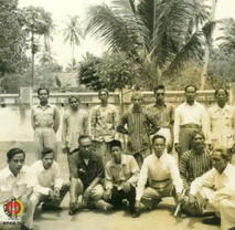 Foto para pemenang perlombaan memelihara pekarangan di Kalurahan Sidoluhur.