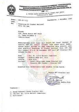 Bendel surat mengenai disampaikannya daftar nama-nama yang akan mengikuti penataran P-4 Tingkat N...