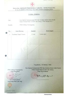 Tanda terima peralatan dapur umum dari Tim Operasi Kemanusiaan PMI dan Gerakan Bulan Sabit Merah ...