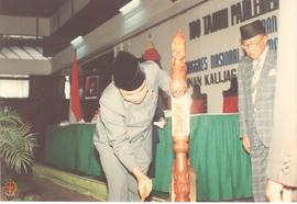 Menteri Agama RI H. Tarmidzi Taher didampingi Penjabat Gubernur DIY Sri Paduka Paku Alam VIII sed...