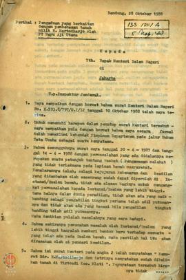 Surat dari RA. Qomari SH kepada Menteri Dalam Negeri RI perihal pengaduan yang berkaitan dengan p...